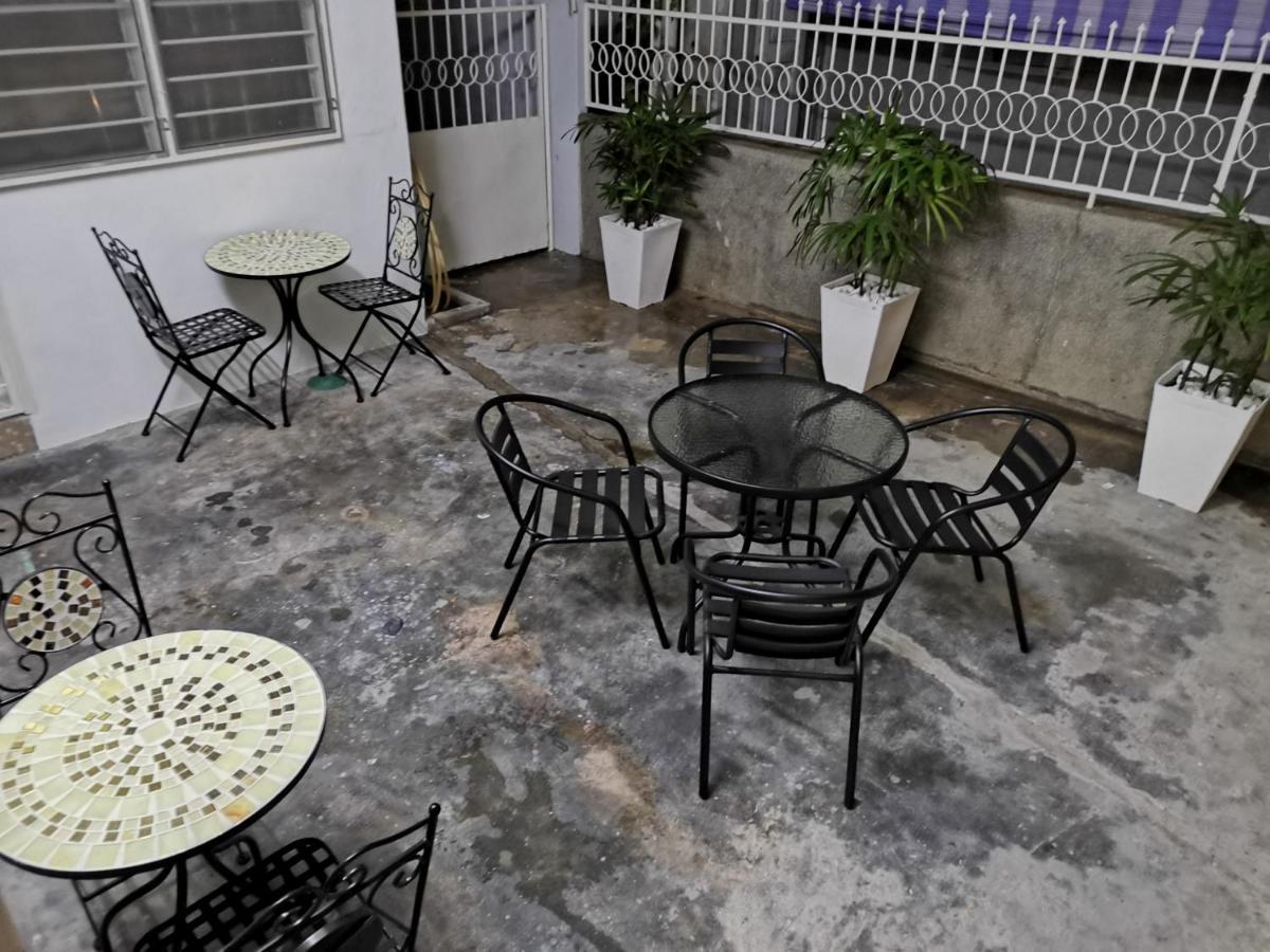 G Fortune Guest House Victoria Green Джорджтаун Экстерьер фото